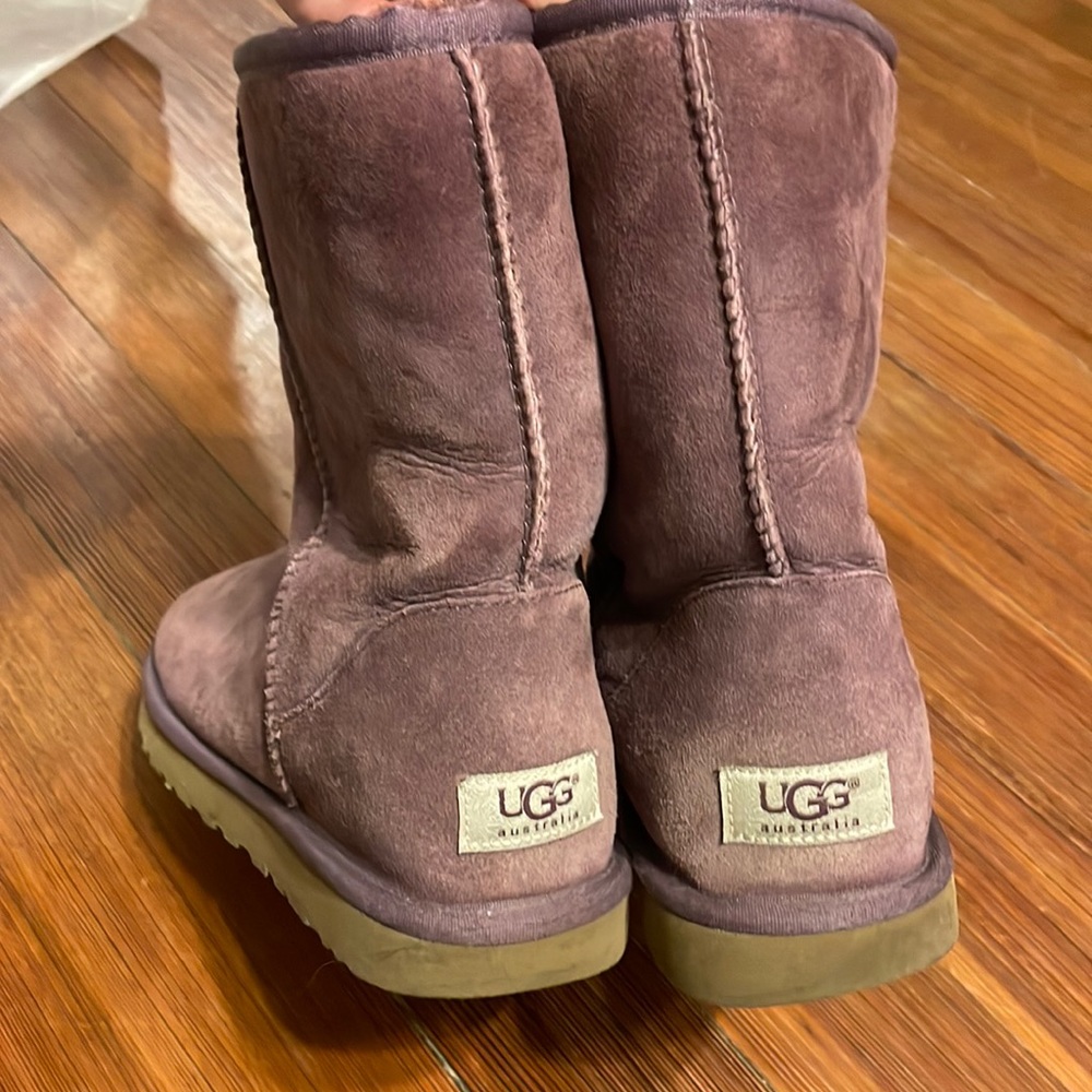Plug UGGS Womens short boot